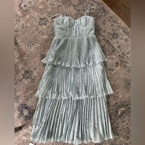 Self-portrait metallic floral tiered dress, size 2 (US)